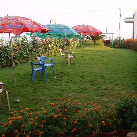 Puri Beach Resort Exterior foto